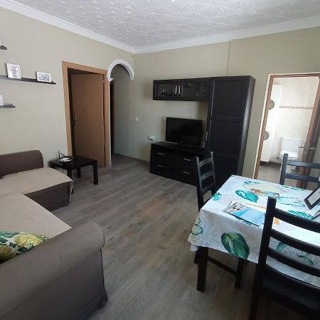 Apartamento, Dos Dormitorios, Tipo Atico Cerca Del Centro Jerez de la Frontera Luaran gambar