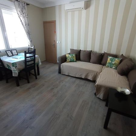 Apartamento, Dos Dormitorios, Tipo Atico Cerca Del Centro Jerez de la Frontera Luaran gambar